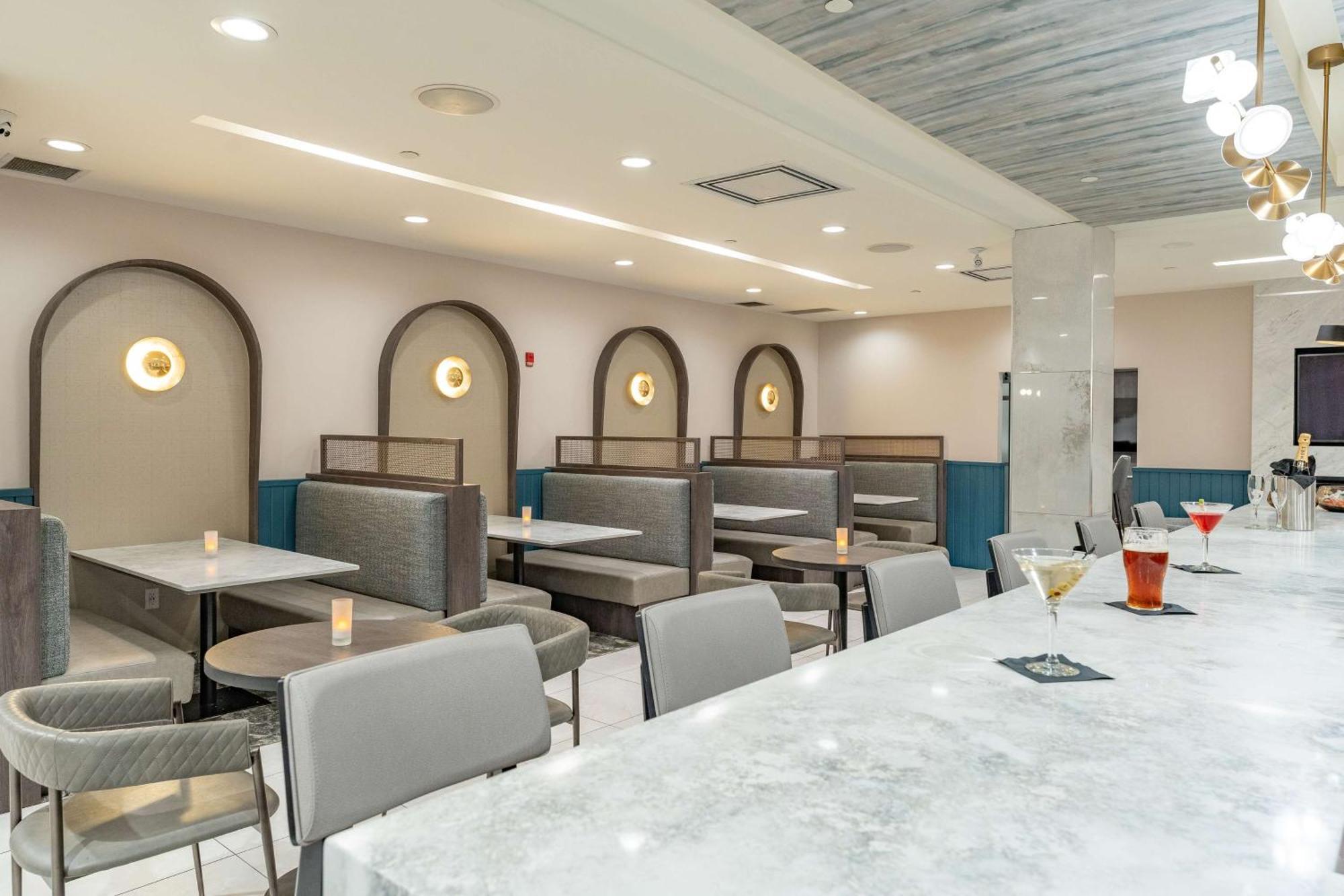 Hilton Garden Inn Toronto/Brampton Buitenkant foto