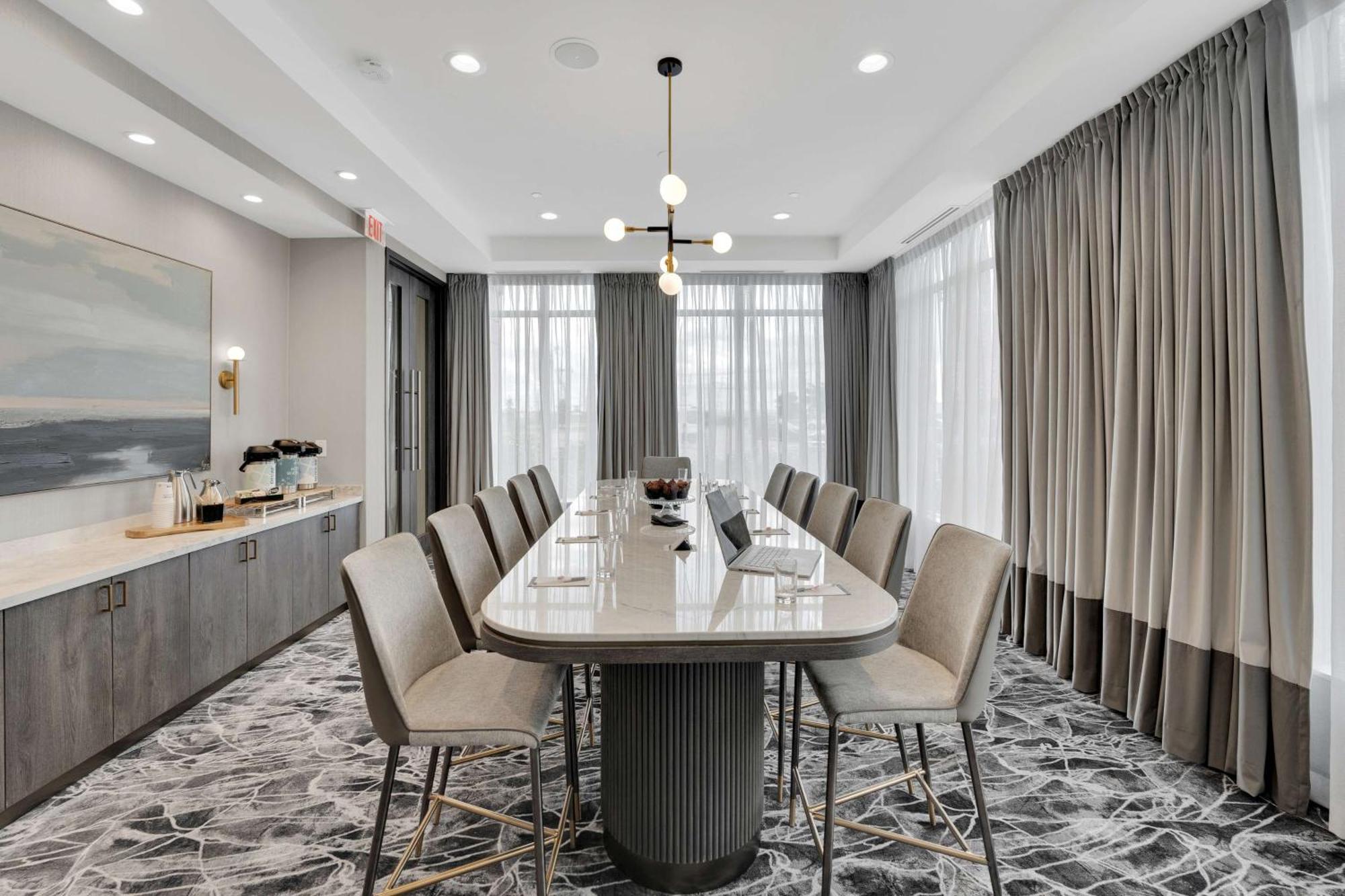 Hilton Garden Inn Toronto/Brampton Buitenkant foto