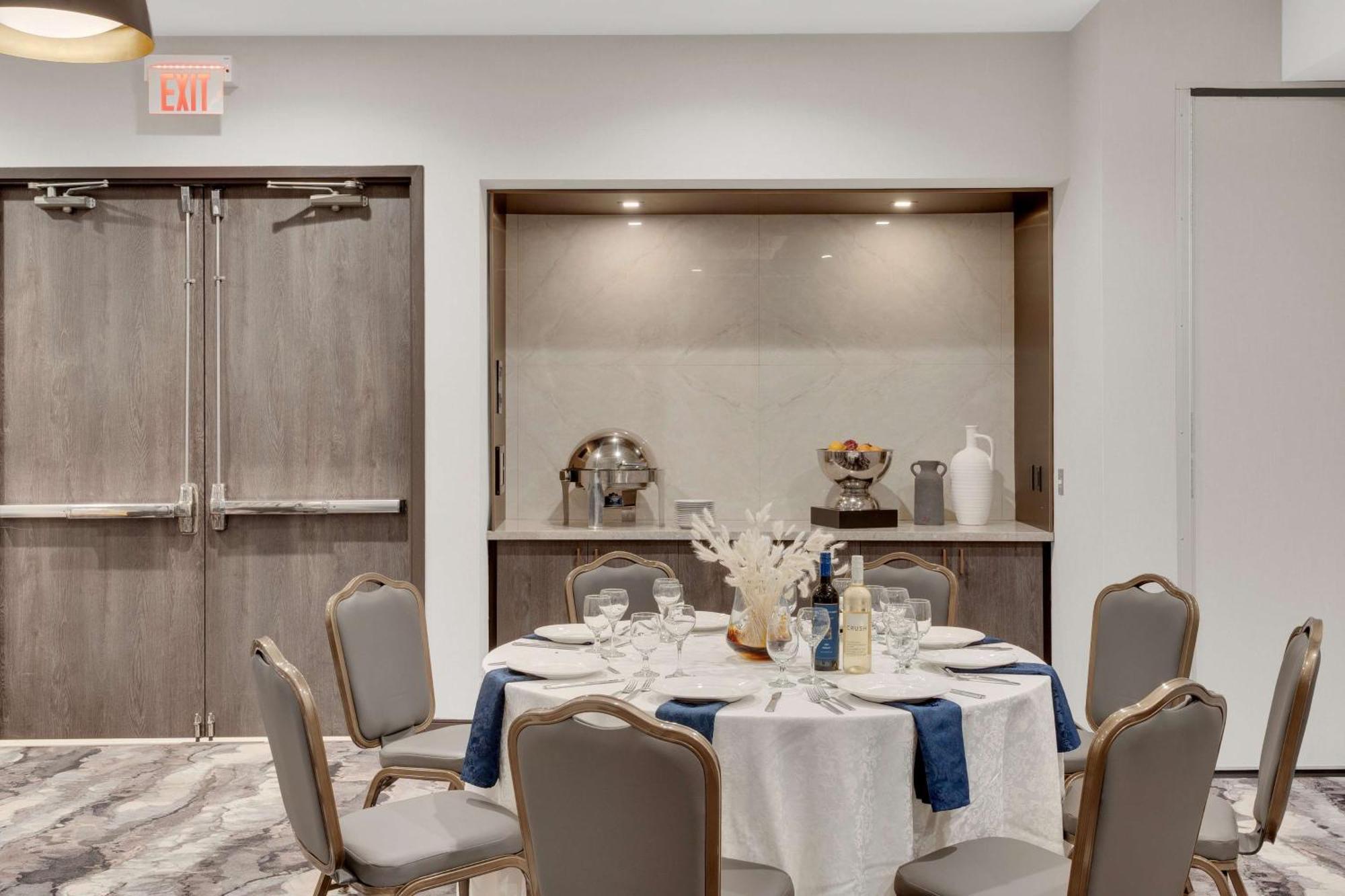 Hilton Garden Inn Toronto/Brampton Buitenkant foto