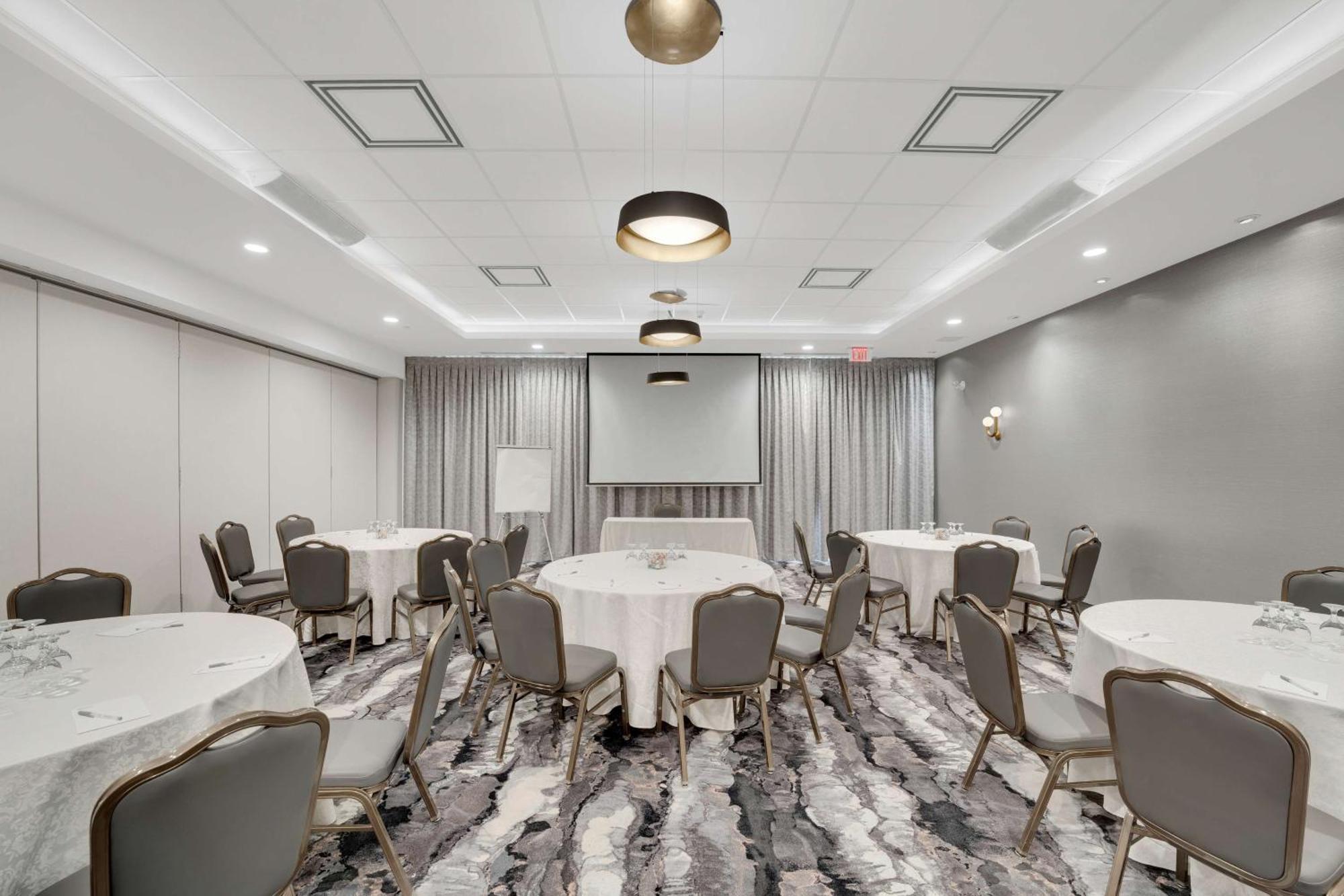 Hilton Garden Inn Toronto/Brampton Buitenkant foto