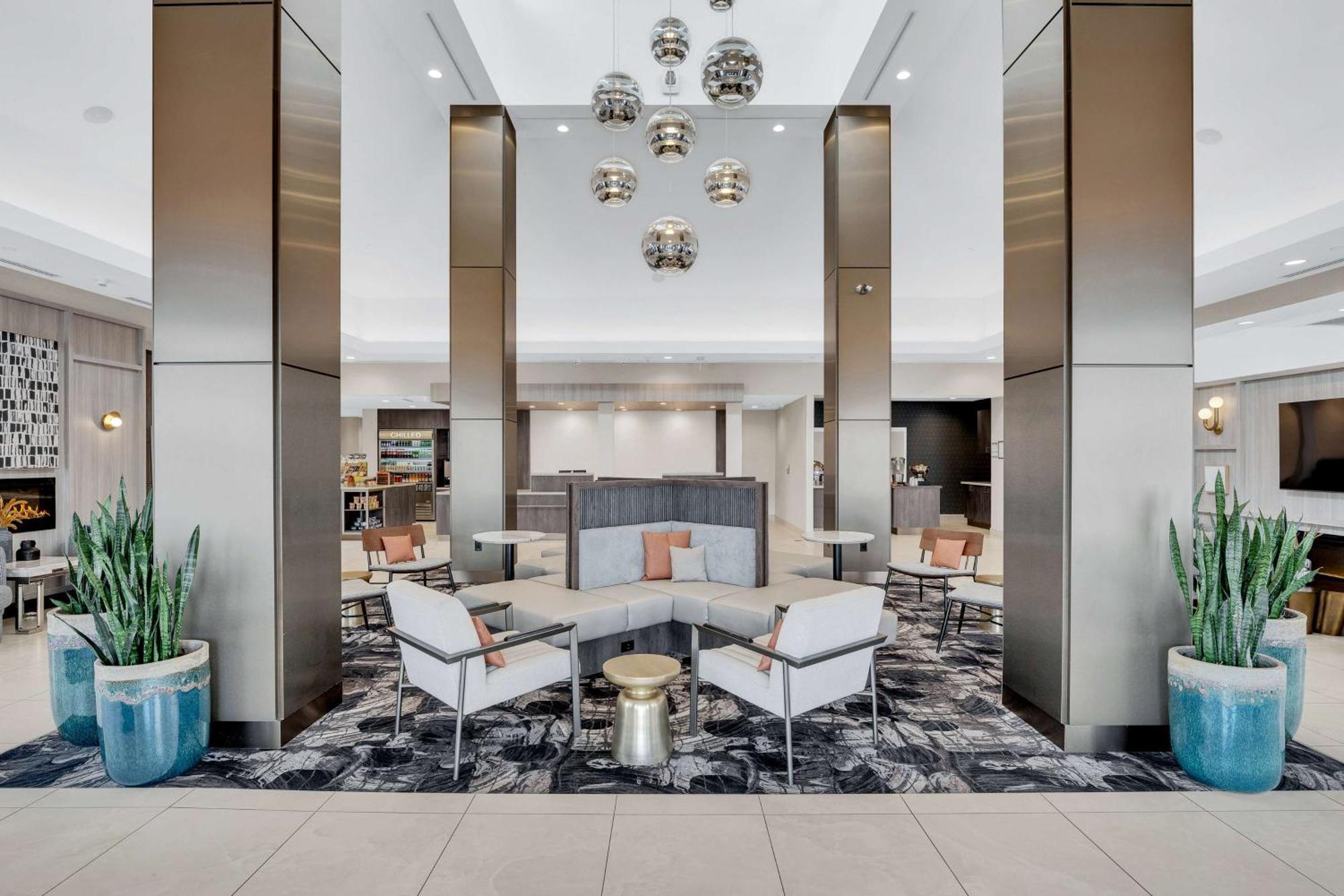 Hilton Garden Inn Toronto/Brampton Buitenkant foto